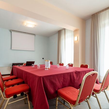 Europa Palace Hotel Мессина Экстерьер фото