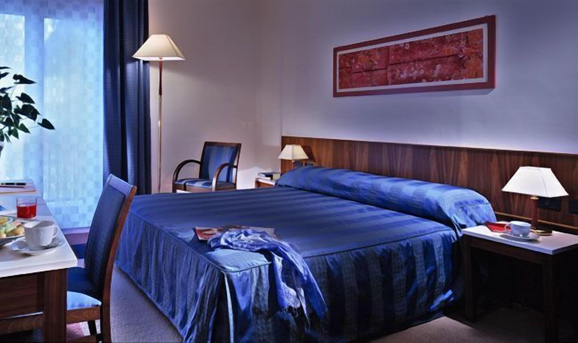 Europa Palace Hotel Мессина Экстерьер фото