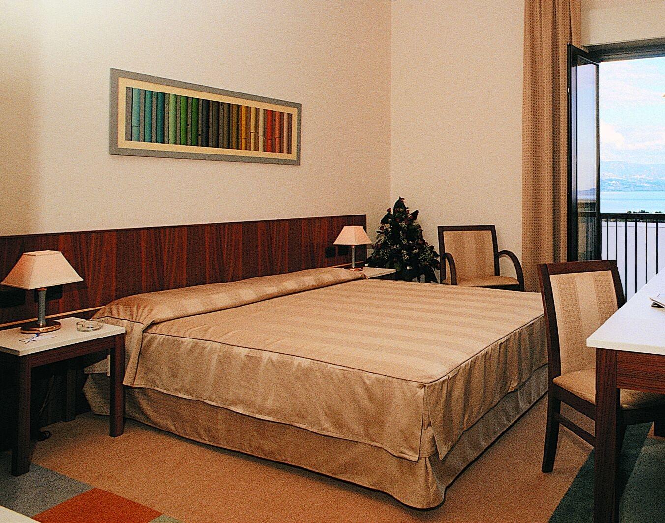 Europa Palace Hotel Мессина Экстерьер фото