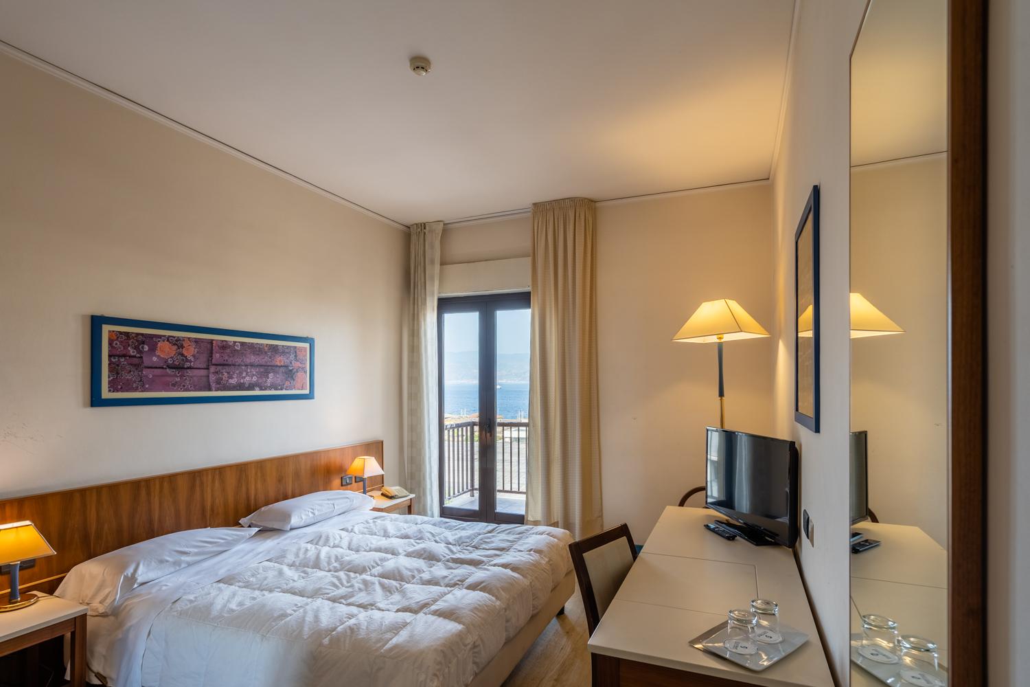 Europa Palace Hotel Мессина Экстерьер фото